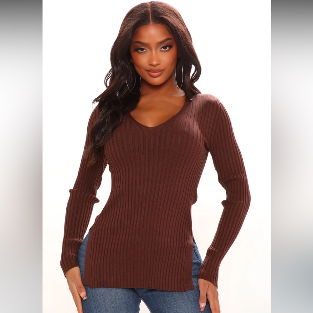 NEW Fashion Nova V-Neck Sweaterer
